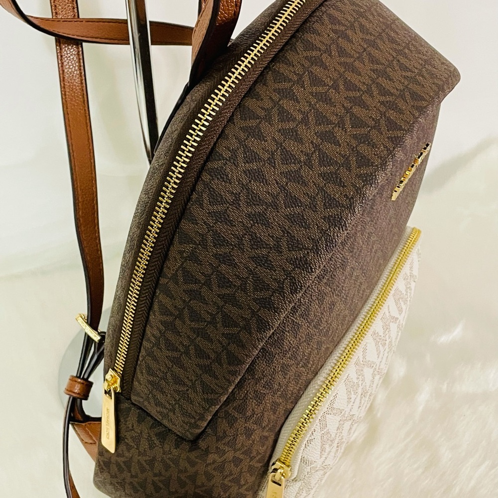Michael Kors Erin Medium Vanilla Multi Backpack - Picture 3 of 15
